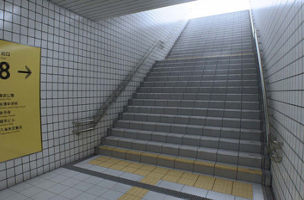 逃离地铁站1